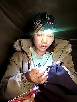 Snapshot of anna-can chatting on February 8, 6:28 am anna-can online show from February 8, 6:28 am