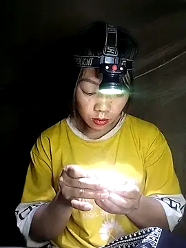 Snapshot of anna-can chatting on February 27, 5:40 am anna-can online show from February 27, 5:40 am