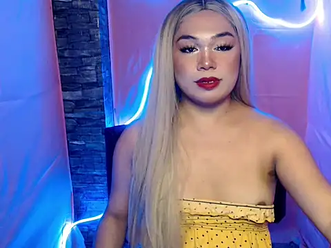 Snapshot of shadow-goddess chatting on January 18, 6:50 am shadow-goddess online show from January 18, 6:50 am