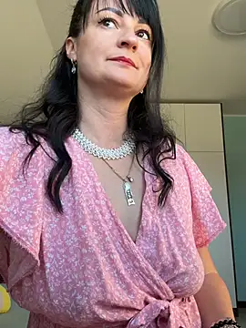 CherryCherry03 online show from April 5, 10:12 am