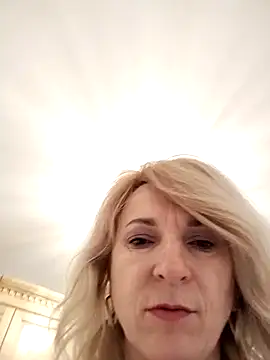 AhlyssaLove1155 online show from March 23, 4:38 am