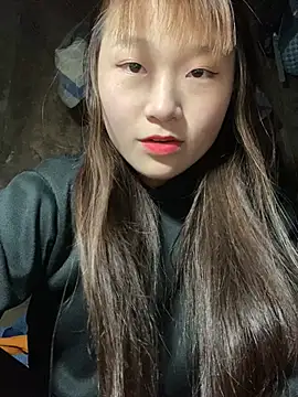 hinata-xx online show from March 12, 9:15 am