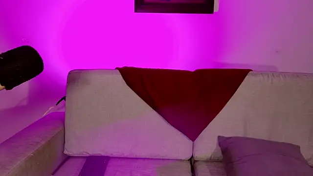 KymRivers online show from January 7, 6:16 am