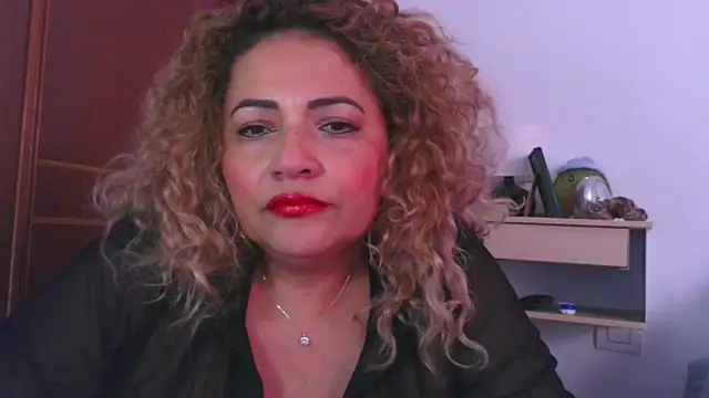 Snapshot of mariajosebarrazaa chatting on May 21, 4:47 pm mariajosebarrazaa online show from May 21, 4:47 pm