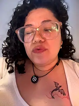 VanesssaMilf  online show from February 5, 1:05 pm