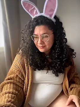 VanesssaMilf  online show from April 2, 1:20 pm