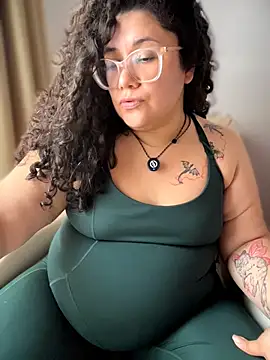 VanesssaMilf  online show from April 10, 4:01 pm