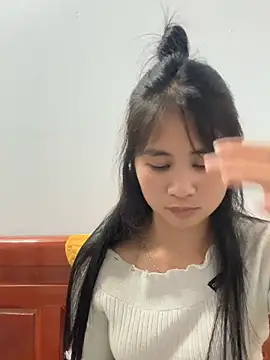 Him MountainGirl online show from March 22, 1:25 pm