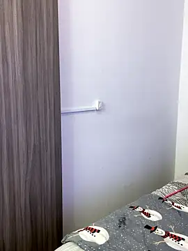 Snapshot of Goldenknight33 chatting on January 11, 3:39 pm Goldenknight33 online show from January 11, 3:39 pm