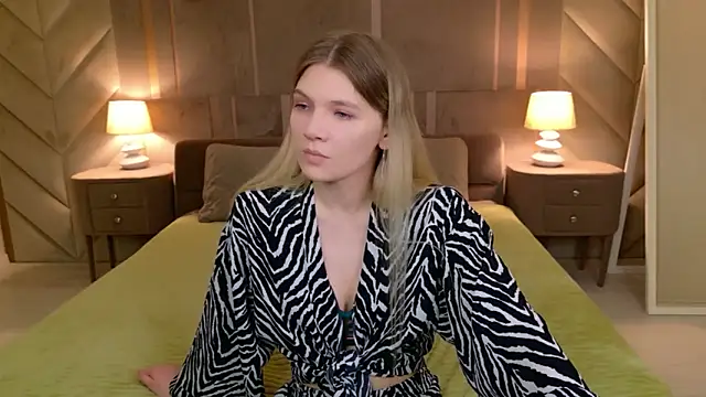 Snapshot of Vivien_Hans chatting on March 17, 3:37 pm Vivien Hans online show from March 17, 3:37 pm