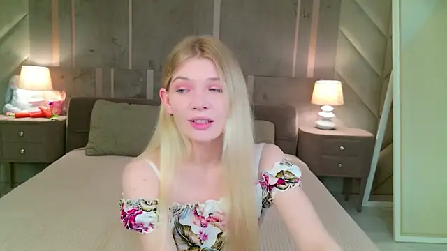 Snapshot of Vivien_Hans chatting on April 4, 4:15 pm Vivien Hans online show from April 4, 4:15 pm