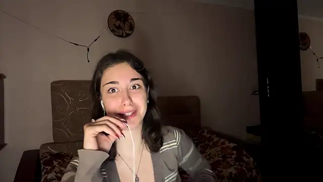 AnitraWackerbarth online show from December 21, 10:17 pm