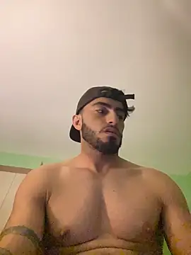 Snapshot of Mabriu70 chatting on April 28, 3:44 am Mabriu70 online show from April 28, 3:44 am