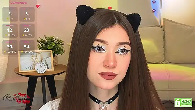 Snapshot of oliviaah_ chatting on February 13, 2:57 pm oliviaah online show from February 13, 2:57 pm