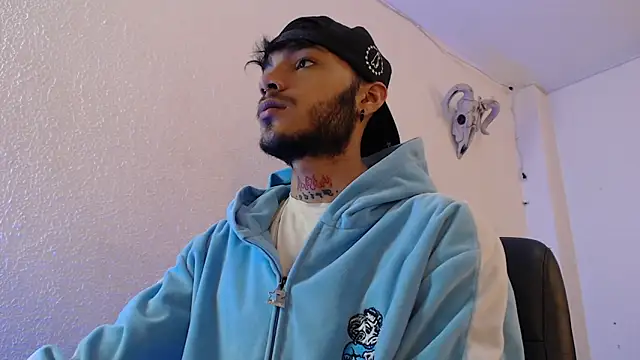 Snapshot of kingdani_hot chatting on December 20, 3:24 am kingdani hot online show from December 20, 3:24 am