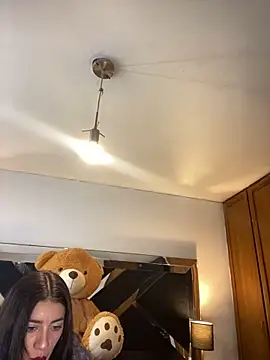 Snapshot of Moon_Magic666 chatting on February 6, 5:49 pm Moon Magic666 online show from February 6, 5:49 pm