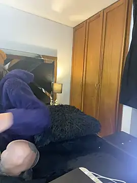 Snapshot of Moon_Magic666 chatting on February 25, 9:46 pm Moon Magic666 online show from February 25, 9:46 pm