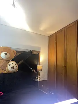 Snapshot of Moon_Magic666 chatting on February 26, 11:04 pm Moon Magic666 online show from February 26, 11:04 pm