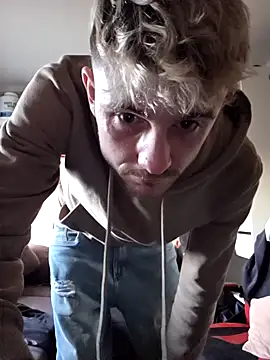 Dejvvvv95 online show from March 3, 5:08 pm