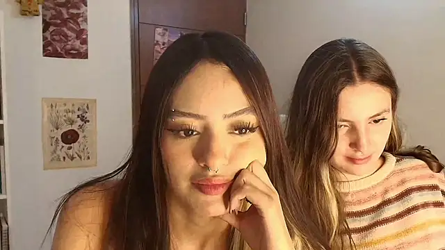 Snapshot of misstresandbonnie chatting on January 6, 7:23 am misstresandbonnie online show from January 6, 7:23 am