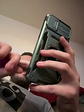 Snapshot of cheekycherryx chatting on December 19, 10:39 pm cheekycherryx online show from December 19, 10:39 pm