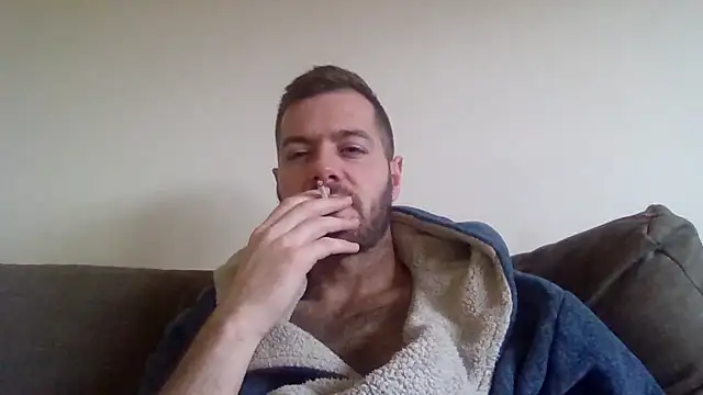 Snapshot of cheekycherryx chatting on January 9, 2:42 pm cheekycherryx online show from January 9, 2:42 pm