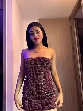 LizzyYvng online show from January 17, 10:24 pm