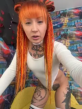 Tattoo  Moon online show from February 20, 1:02 am