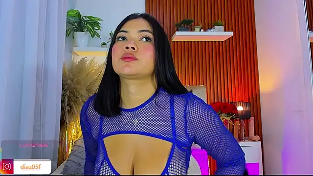 im  fer online show from April 13, 3:01 am