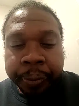 Snapshot of Jmel1125 chatting on May 9, 4:50 am Jmel1125 online show from May 9, 4:50 am