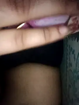 pihuu1313 online show from February 2, 7:45 pm