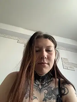 Snapshot of FionaMurr chatting on June 23, 1:58 am FionaMurr online show from June 23, 1:58 am