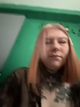 Snapshot of FionaMurr chatting on June 28, 2:06 am FionaMurr online show from June 28, 2:06 am