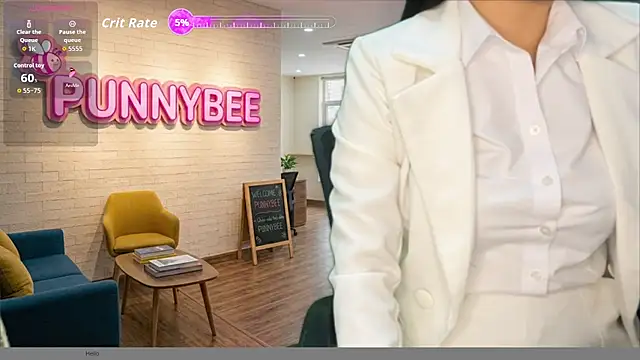 Snapshot of Punnybee chatting on July 10, 12:30 pm Punnybee online show from July 10, 12:30 pm