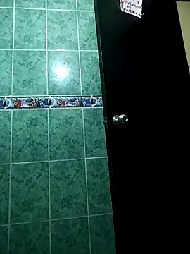 Snapshot of Andreskelly chatting on December 23, 10:24 am Andreskelly online show from December 23, 10:24 am