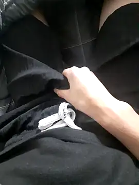 Snapshot of Shank599 chatting on February 3, 8:41 am Shank599 online show from February 3, 8:41 am