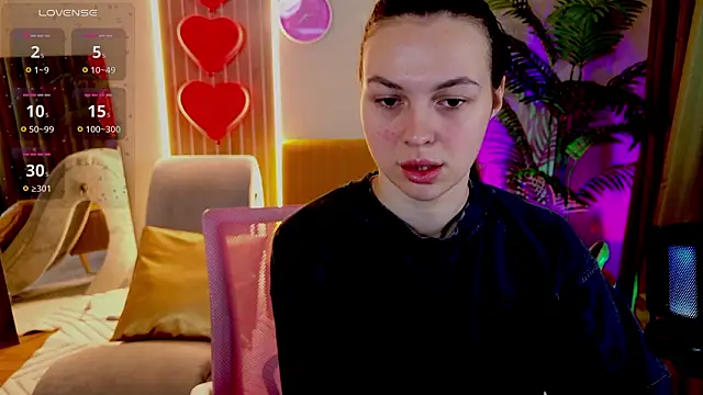 Snapshot of MaxinCarroll chatting on March 12, 5:57 am MaxinCarroll online show from March 12, 5:57 am