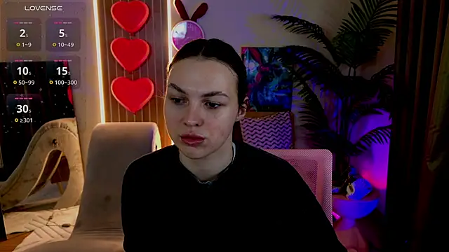 Snapshot of MaxinCarroll chatting on March 19, 5:33 am MaxinCarroll online show from March 19, 5:33 am