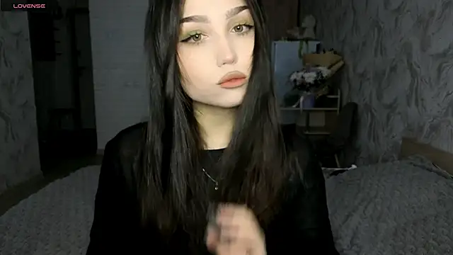 Snapshot of Qwami_Amie chatting on May 21, 4:41 am Qwami Amie online show from May 21, 4:41 am