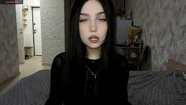 Snapshot of Qwami_Amie chatting on June 15, 8:05 am Qwami Amie online show from June 15, 8:05 am