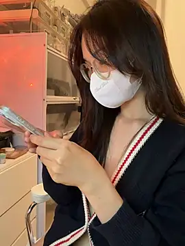 mimichannn99 online show from April 9, 7:41 pm