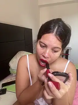 Snapshot of AngelaBlondee chatting on January 6, 2:54 pm AngelaBlondee online show from January 6, 2:54 pm