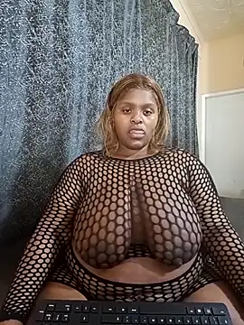 ChoklitBerryXX online show from January 19, 12:03 am