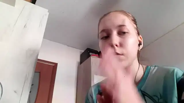 Snapshot of Annette_meow1 chatting on March 10, 11:26 am Annette meow1 online show from March 10, 11:26 am