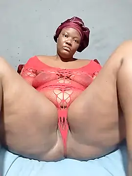 Snapshot of SexyAssQueenX chatting on July 5, 1:34 am SexyAssQueenX online show from July 5, 1:34 am