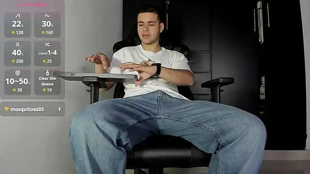 Liam Mateo online show from January 6, 12:47 am