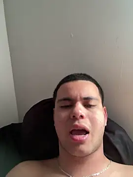 Snapshot of Liam_Mateo chatting on February 23, 5:21 pm Liam Mateo online show from February 23, 5:21 pm