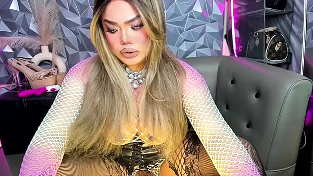 AlwaysHornyMia online show from March 21, 1:16 pm