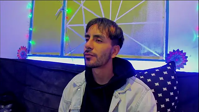 Snapshot of Lord_Apolo chatting on January 8, 1:35 pm Lord Apolo online show from January 8, 1:35 pm