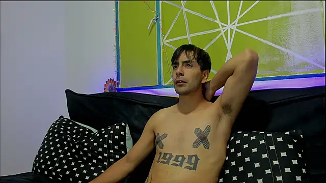 Snapshot of Lord_Apolo chatting on February 10, 2:21 pm Lord Apolo online show from February 10, 2:21 pm